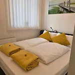 Neubauwohnung Mit 80 M2 Terrasse, 8 Minuten Von Entfernt Lejlighed Linz