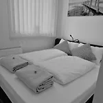 Apartament Neubauwohnung Mit 80 M2 Terrasse, 8 Minuten Von Entfernt *