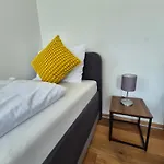 Neubauwohnung Mit 80 M2 Terrasse, 8 Minuten Von Entfernt *
