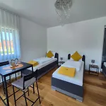 Neubauwohnung Mit 80 M2 Terrasse, 8 Minuten Von Entfernt