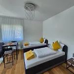Neubauwohnung Mit 80 M2 Terrasse, 8 Minuten Von Entfernt Linz