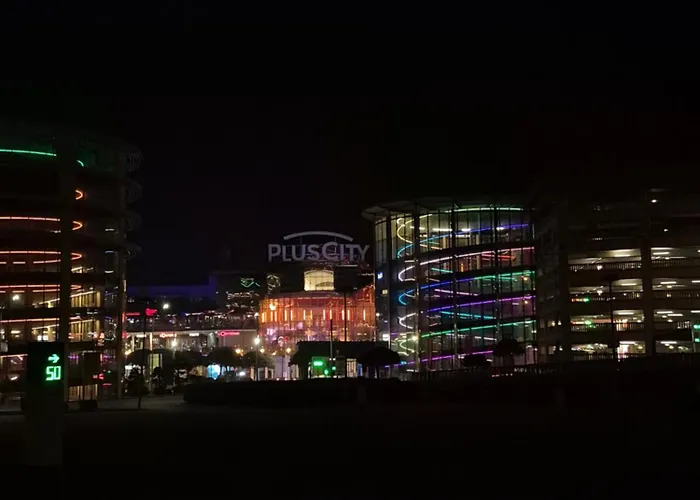 Lägenhet Neubauwohnung Mit 80 M2 Terrasse, 8 Minuten Von Entfernt