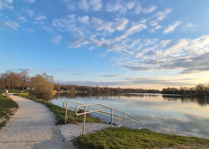 Apartment Neubauwohnung Mit 80 M2 Terrasse, 8 Minuten Von Entfernt Linz
