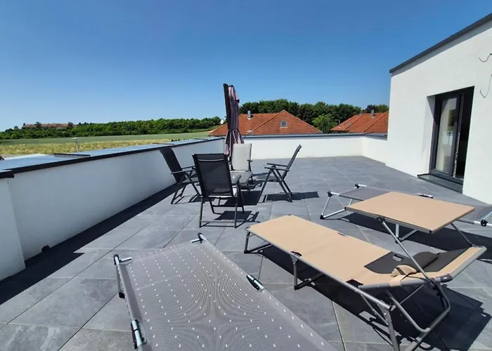 Neubauwohnung Mit 80 M2 Terrasse, 8 Minuten Von Entfernt Lägenhet Linz