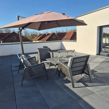 Апартаменты Neubauwohnung Mit 80 M2 Terrasse, 8 Minuten Von Entfernt Линц