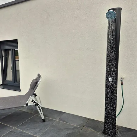 Neubauwohnung Mit 80 M2 Terrasse, 8 Minuten Von Entfernt