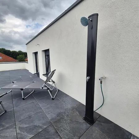 Апартаменты Neubauwohnung Mit 80 M2 Terrasse, 8 Minuten Von Entfernt Линц